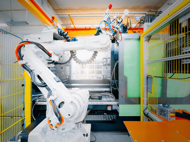 injection molding robot