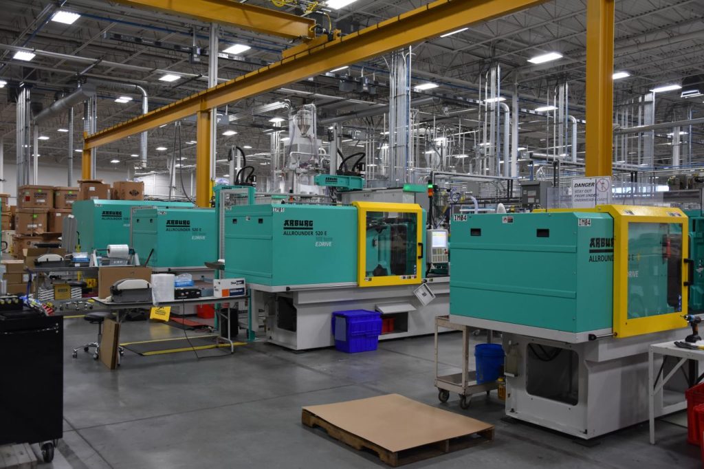 injection molding valve gates