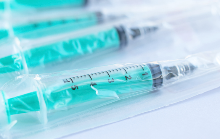 injection molded medical syringe